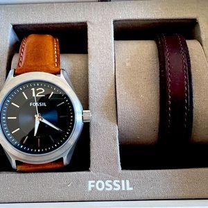 Stainless Steel Fossil Watch /leather belt & leather genuine bracelet included